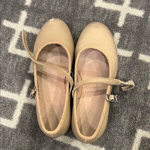 Bloch Tan Tap Shoes with Silver Plates